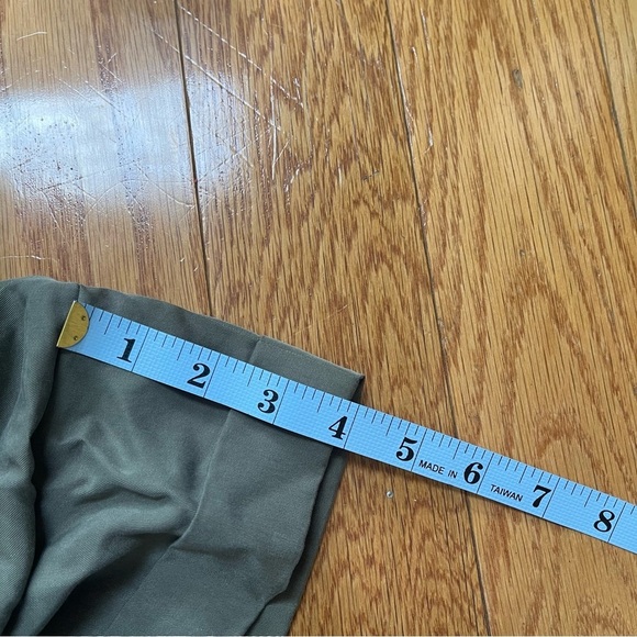 LOFT Women's Size 12 Olive Green Button-Up Romper with Cuffed Shorts + Tie Waist - Picture 11 of 16